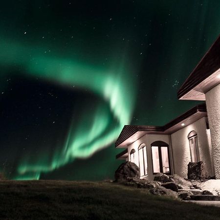 Alka - Cozy Room By The Sea With Private Hot Tub Njarthvik Eksteriør bilde